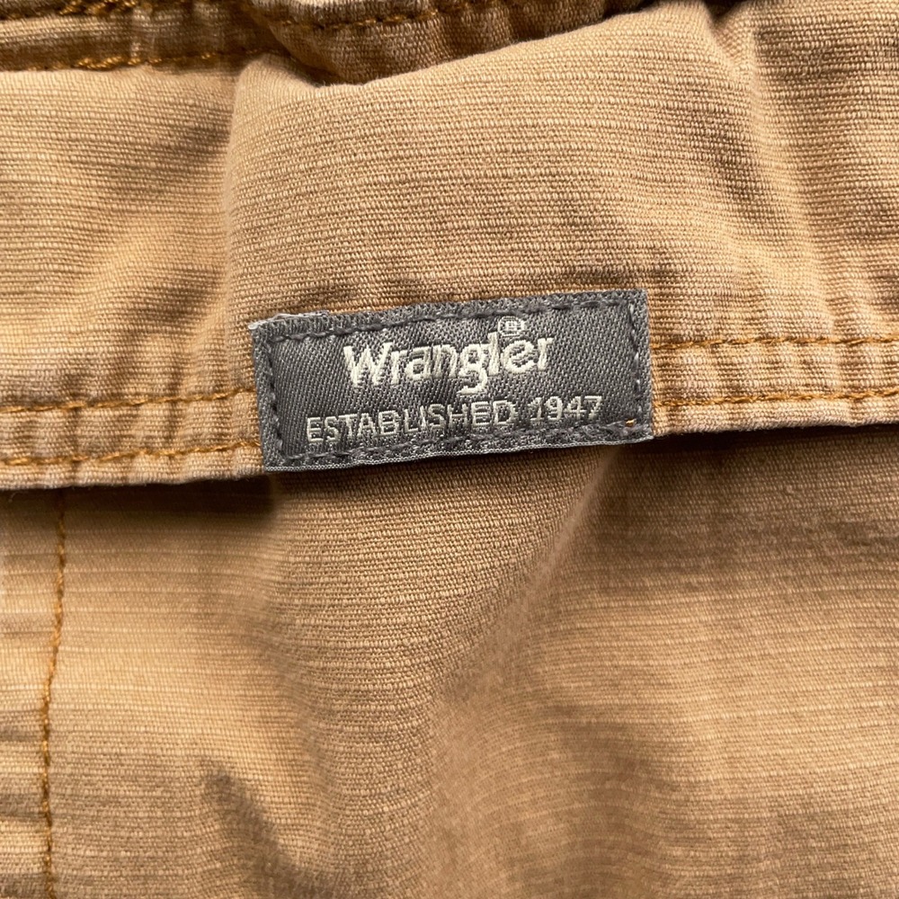 Wrangler Cargo Shorts Mens 32 Brown Cotton Casual Outdoor Workwear Hiking - Picture 7 of 8
